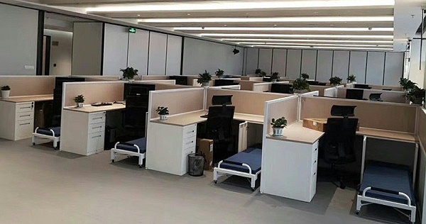 职员屏风办公桌